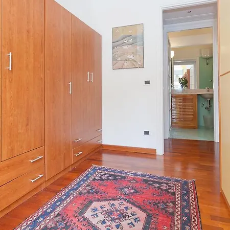 Apartment In Trastevere