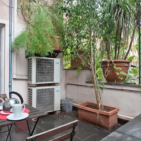 Apartment In Trastevere *